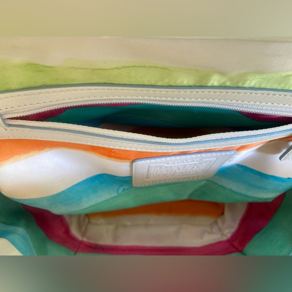 Beautiful COACH Straw Tote Bag and Multi Charm Key Chain. Like New. 🐝 - Picture 10 of 14